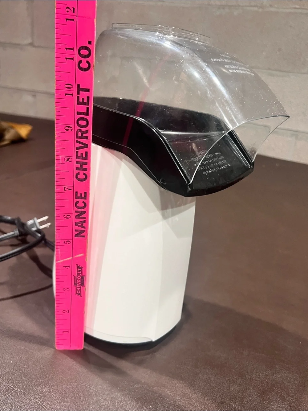 Presto 0484602 Hot Air Popcorn Popper 1/2 Cup 1240W White/Black